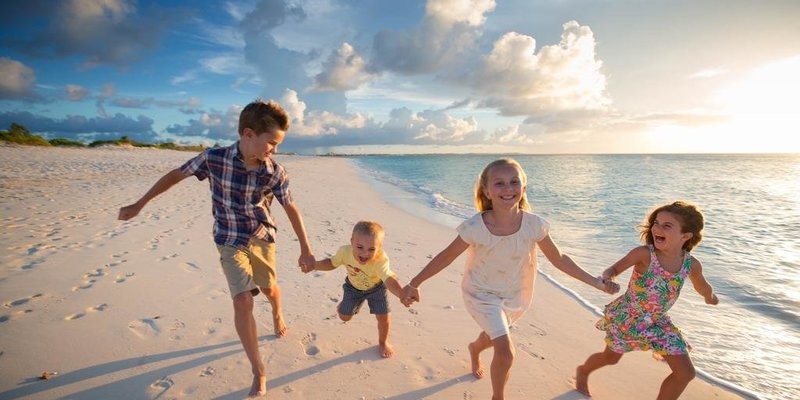 How to Choose a Family Yacht Charter
